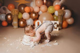 Laden Sie das Bild in den Galerie-Viewer, Fox Gerollt Kinder Luftballons Cake Smash Vinyl Geburtstagshintergrund Design von Kali