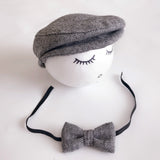 Laden Sie das Bild in den Galerie-Viewer, Fox 2 Stück / Set Motorhaube mit Krawatte Retro Newborn Photography Requisiten
